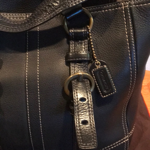 Coach Tote - Picture 2 of 6